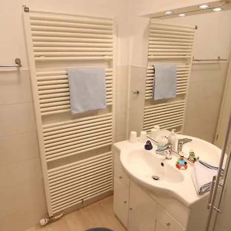 Kapitaenshaus-lassen-zimmer-blanker-hans